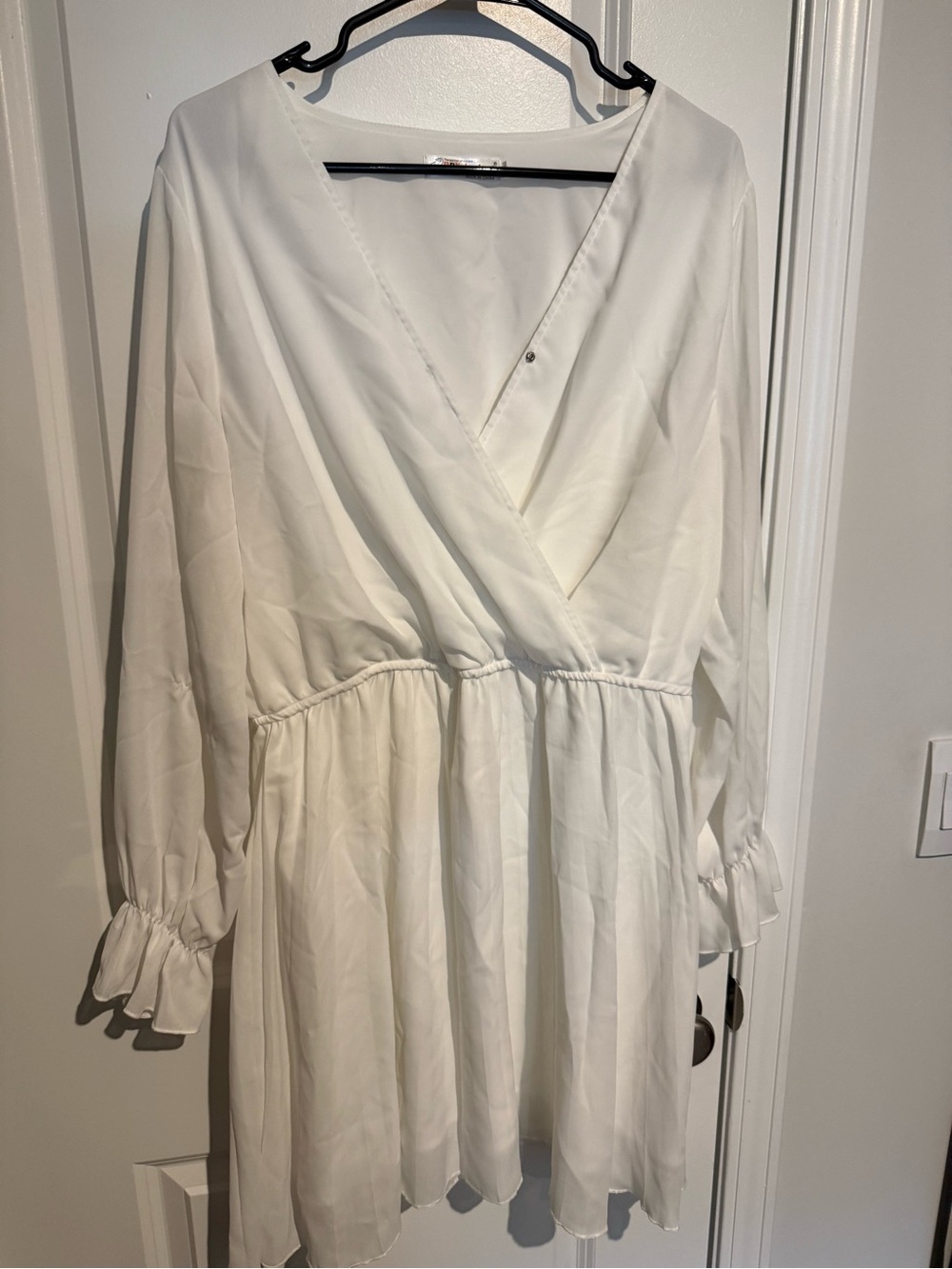 White V-Neck Long Sleeve Wrap Dress